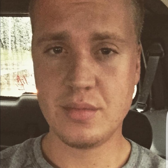 Meet your Posher, Braxton - Picture 1 of 1